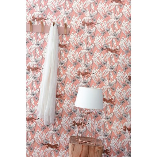 Caselio The Place to Be(d) 101774001 FANTASY WORLD Natur Organikus minta leopárdokkal barack fehér fekete aranybarna/rézszín tapéta