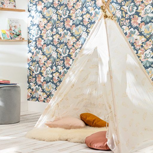 Caselio Flower Power 101876041 JULY Csodás virágdekor hónapról hónapra Július Vintage skandináv virágok kék fehér rózsaszín sárga tapéta