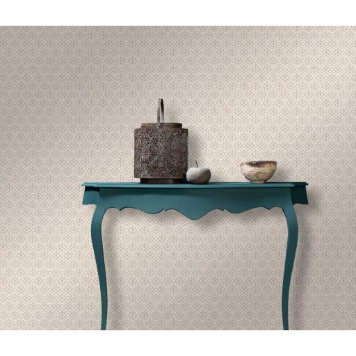 Erismann Code Nature 10211-38 Grafikus díszítőminta apró elemek láncolata világosbarna szürkésbarna tapéta