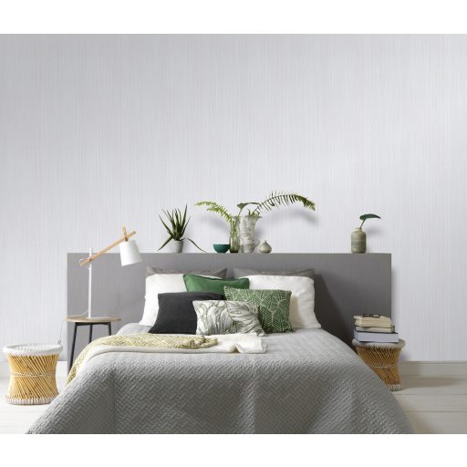 Rovátkolt (csíkos) struktúrájú egyszínű világosszürke/szürke tónus tapéta