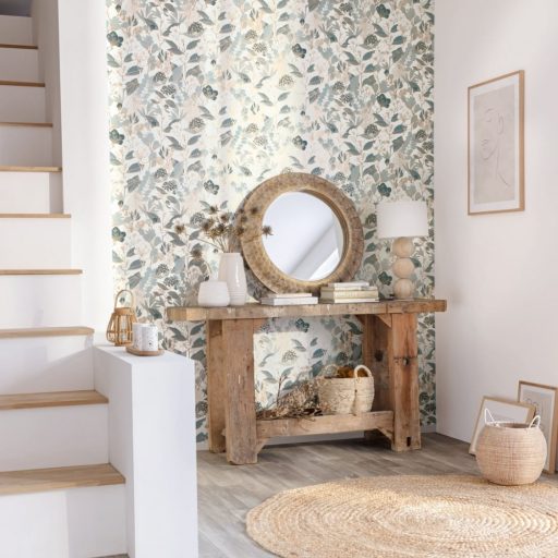 Gyönyörú virágmotívum buja virágokkal levelekkel fehér kék zöld fémes arany tapéta