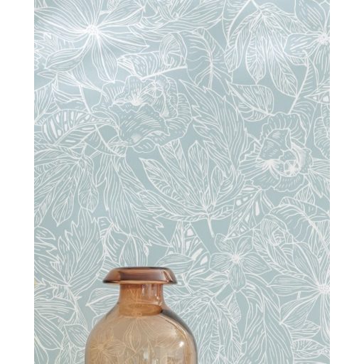 Buja felnagyított sűrű trópusi virágmotívum füstkék fehér tapéta