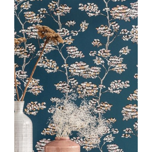 Finom költői cseresznyevirágok a Felkelő Nap országából petrolkék fekete fehér rosé tapéta