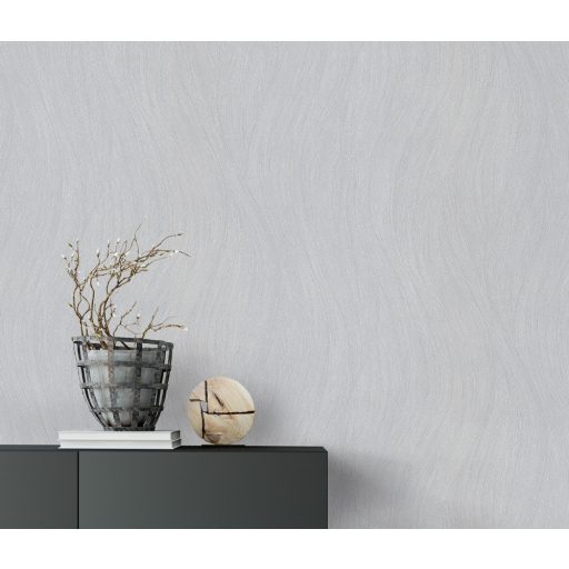 Könnyed hullámos design - Dinamikus vizuális élmény világosszürke és ezüst tónus fémes hatás tapéta