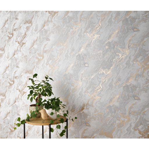 Carrara design a márvány természetes szépsége ihlette szürkésfehér szürke és arany tónus fémes hatás tapéta