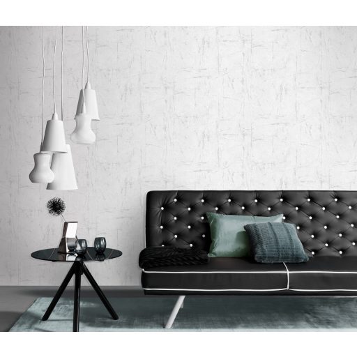 Scratch design - szabálytalan karcolt élénk struktúrminta szürkésfehér és ezüst tónus finom fémes hatás tapéta