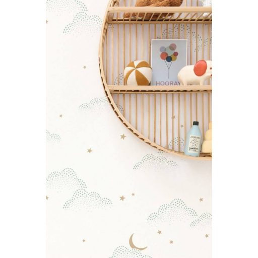 Álomszép felhőminta csillagokkal Holddal éjkék fehér mentazöld teveszőrbarna tapéta