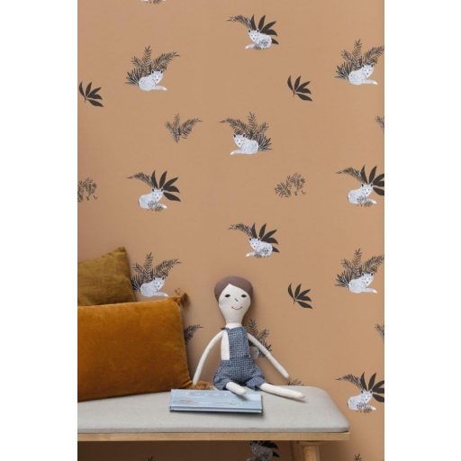 Finom levelek között pihenő rókák teveszőrbarna fekete fehér tapéta