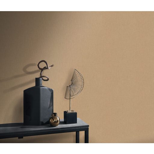 Finoman strukturált vonalkázott egyszínű minta barna/aranybarna tónus csillámló hatás tapéta