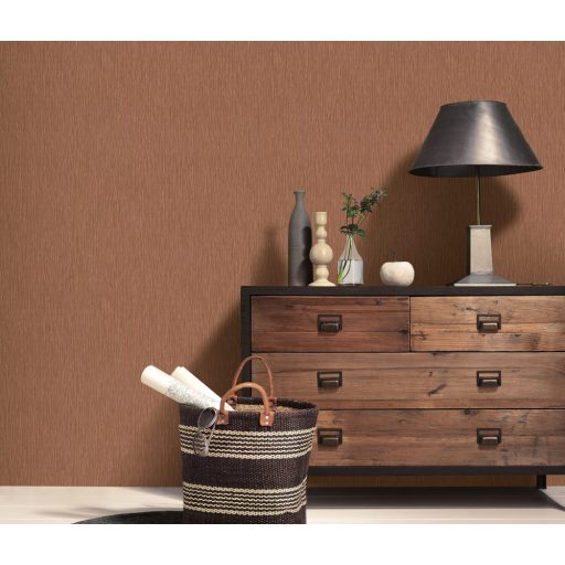 Finoman strukturált vonalkázott egyszínű minta bronz/bronzbarna tónus csillámló hatás tapéta