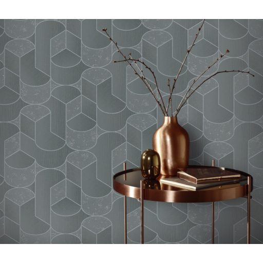 Kifinomult grafikus minta váltakozó vonal és beton struktúra háttéren sötétszürke antracit és ezüst tónus fényes mintarészletek tapéta