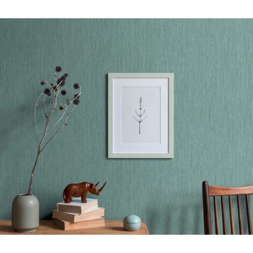 Finom vonalstruktúrájú fémes hatású egyszínű minta zöld/türkiz és sötétzöld tónus enyhe fény tapéta