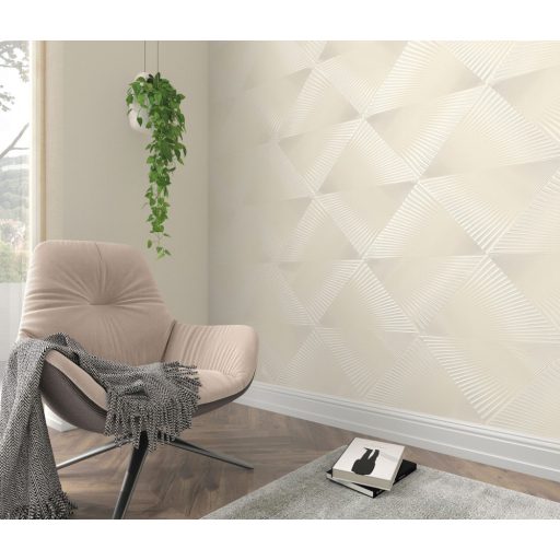 Legyezőszerűen megformált nagyléptékű háromszögek 3D mintája krém és világosbézs tónus finom mintafény tapéta
