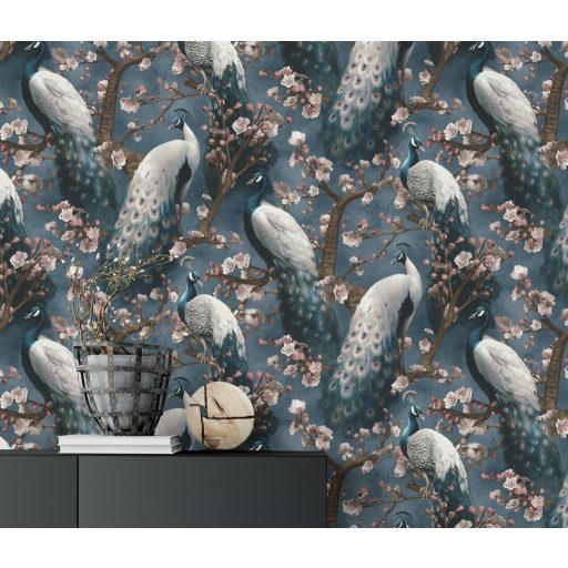 Fenséges pávák tündökölnek cseresznyevirág ágakon kék barna rózsaszín szürke és fehér tónus tapéta