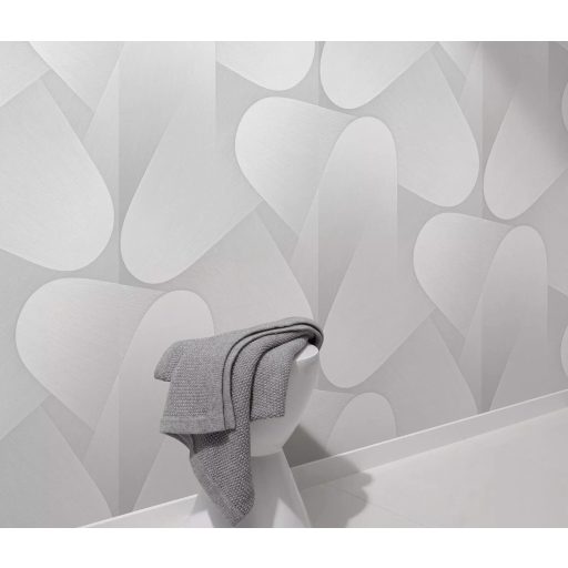 Organikus formákból építkező kortárs geometriai design világosszürke fehér és ezüstös-gyöngyház tónus fémes hatás tapéta