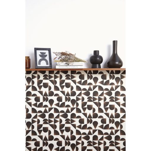 Kagylóminta ihlette art deco fali dekoráció fehér fekete és rézszín tónus tapéta