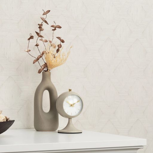 Rombusz és halszálka mintázat találkozása - texturált geometriai elegancia törtfehér és világosszürke tónus tapéta