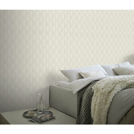 Változatos szőtt textúrájú rombuszokból épülő geometriai minta tejeskávé krémszín és elefántcsont tónus tapéta