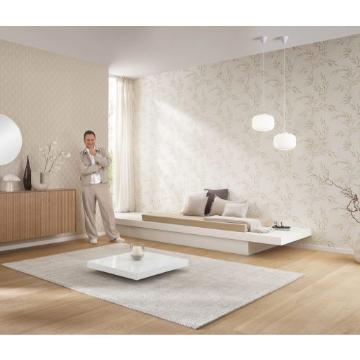 Légies elegancia vászon struktúra és áttetsző levélábrázolás krémfehér bézs/vanília elefántcsont és bézsarany tónus finom fény tapéta