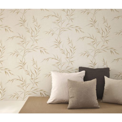 Légies elegancia vászon struktúra és áttetsző levélábrázolás krémfehér bézs/vanília elefántcsont és bézsarany tónus finom fény tapéta