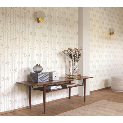 Elegáns és merész Art deco dekoráció csíkok és íves formák használatával bézs és arany tónus fémes hatás tapéta