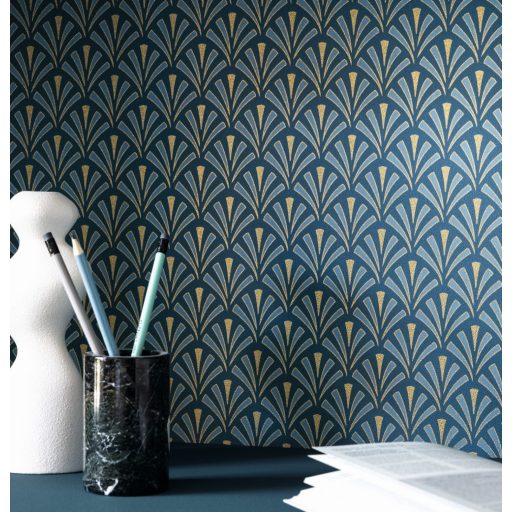Stilizált kis legyező formájú (palmetta) art deco minta éjkék zöldeskék és arany tónus fémes hatás tapéta