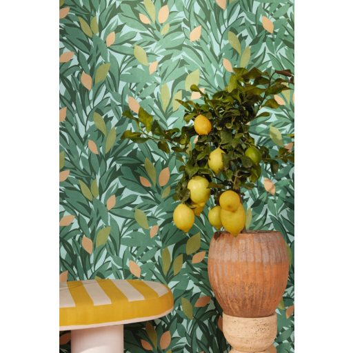 Citromfák a délszaki napfényben - Vitamindús nővényi minta világoskék zöld mohazöld és narancs tónus tapéta