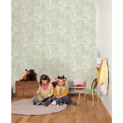 Színes és vidám trópusi levelek virágok grafikus mintája mandulazöld bézs fehér és aranybarna tónus gyerektapéta