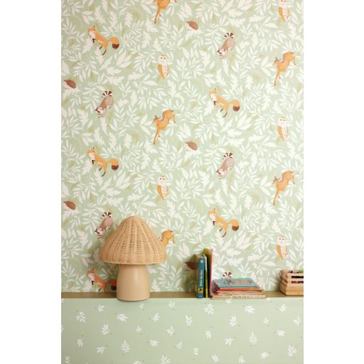 Könnyed és légies finom levélminta mandulazöld fehér és aranybarna tónus gyerektapéta