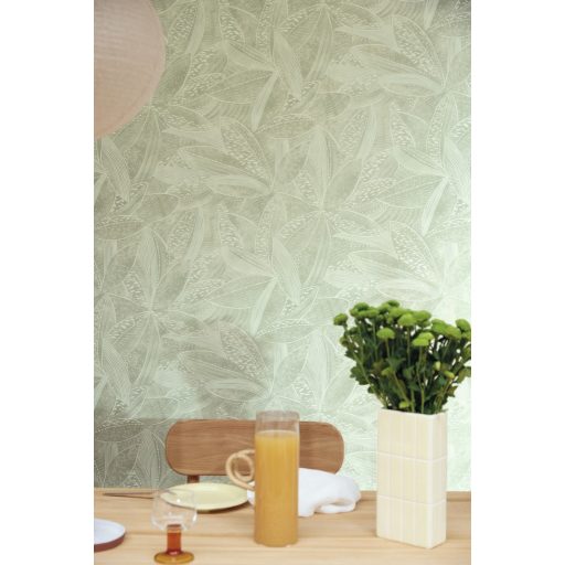 Anyagában mintás "szinte álcázott" természetes és változatos levélminta zsályazöld és krémfehér tónus tapéta