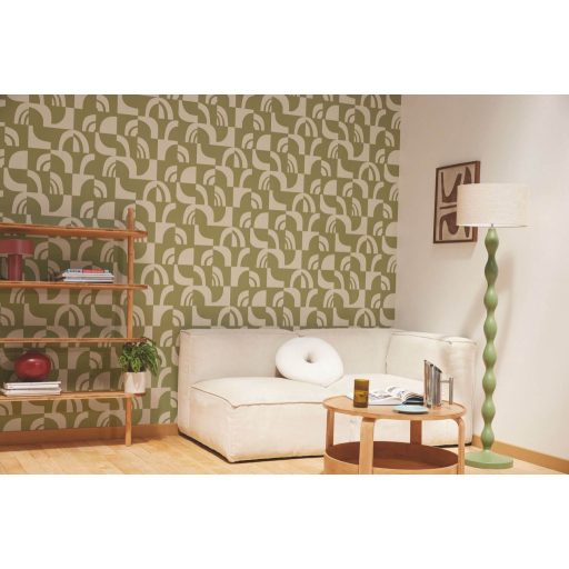 Grafikus geometrikus és hipnotizáló akár lábnyomra emlékeztető ismétlődő 3D minta khakizöld és bézs tónus tapéta