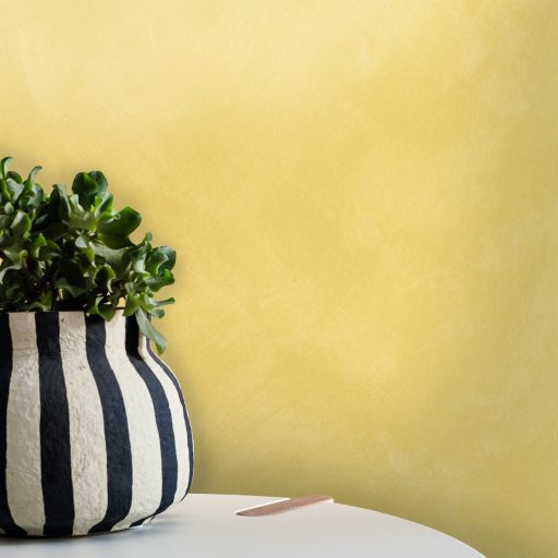 Mediterrán az ásványi anyag ihlette dörzsölt mészfesztés egyszínű minta lágy citromsárga/pasztellsárga tónus tapéta