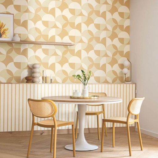 Lekerekített geometriai formák retro jellegű texturált mintája törtfehér homokszín/bézs és sárgásbézs tónus tapéta