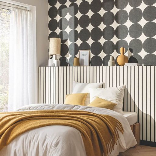 A WOW effektus garantált! XXL méretű körök merész retro mintája törtfehér és sötétszürke/antracit tónus tapéta