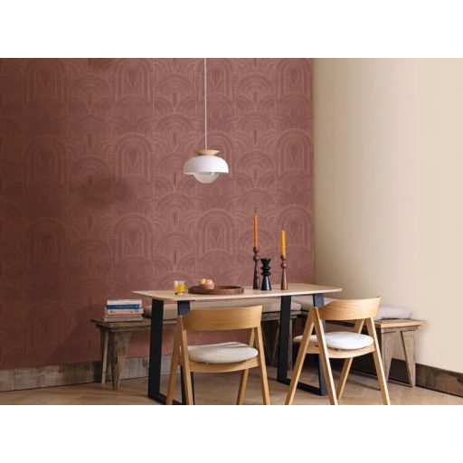 Légies eleganciát sugárzó harmonikus art deco ihletésű design padlizsán és fehérarany tónus fémes mintarajzolat tapéta