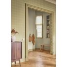 Klasszikus kockás tartán minta találkozik a kortárs dizájnnal olívás-kahkizöld és bézs tónus tapéta