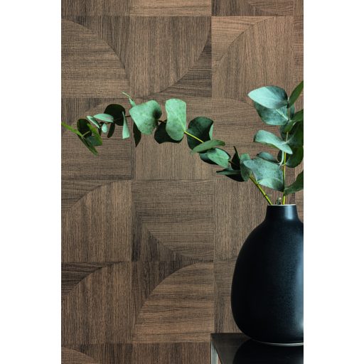 Klasszikus intarzia mintázat falra álmodott kortárs változatban barna/sötétbarna és gesztenyebarna tónus tapéta