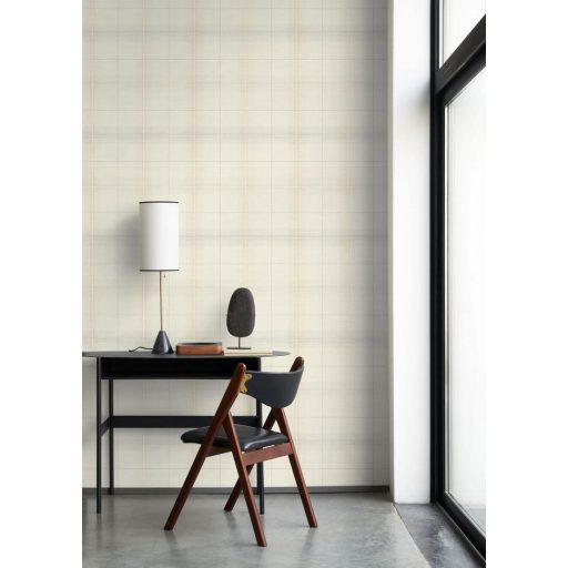 Tartan (skót) kockás brit minta egymást átfedő vonalak grafikai játékával krémszürke bézs szürke és ezüstfehér tónus tapéta