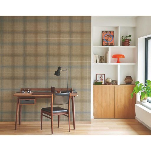 Tartan (skót) kockás brit minta egymást átfedő vonalak grafikai játékával dohánybarna szürkésbarna bézs barna és kék tónus tapéta