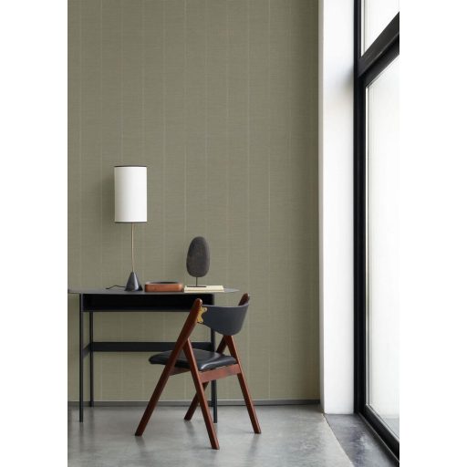 Kifinomult keskeny csíkozás a csíkok előrehaladtával színük változik khakizöld világoskék/türkiz szürke éa barna tónus tapéta