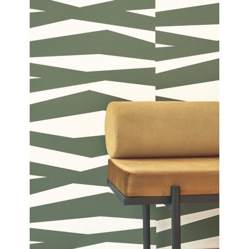 Modern design és kreatív játék! Akár zebracsíkra emlékeztető szaggatott sávok grafikai mintája krémszín és fenyőzöld tónus tapéta