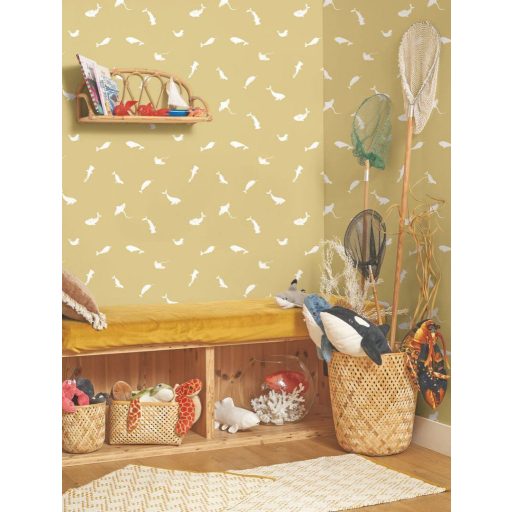 Cetfélék narválok bálnák ráják egy gyerekszobai élőhelyen olívzöld/sárgászöld és fehér tónus tapéta