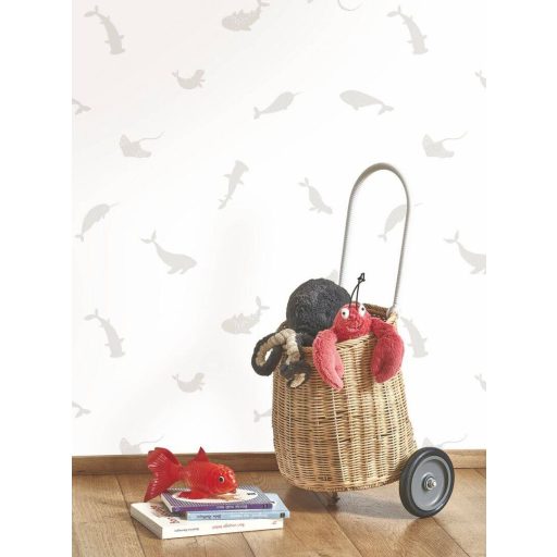 Cetfélék narválok bálnák ráják egy gyerekszobai élőhelyen fehér és bálnaszürke tónus tapéta