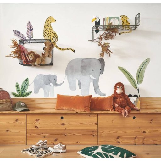 Gepárdok és tukánok közös élőhelyen szímbiózisban sárga fekete zöld és rózsaszín tónus falmatrica