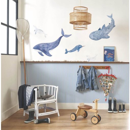 Nagyméretű tengeri állatok - bálna fóka cápa narvál makro panorámája fehér kék szürke szürkéskék és fekete tónus falmatrica