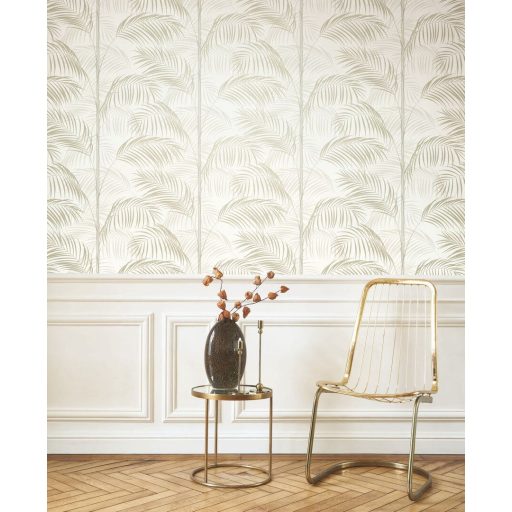 Kifinomult és fenséges karcsú pálmatörzsek pazar levélzettel fehér bézs/szürkésbézs világosbarna és arany tónus finom mintafény tapéta