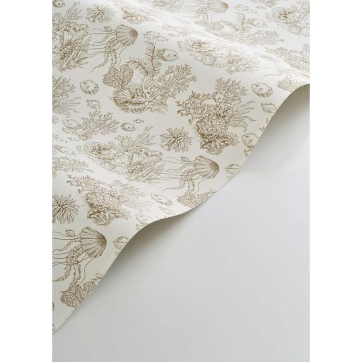 Egzotikus halaktól hemzsegő korallzátony toile de Jouy textil alapon törtfehér és bézses-barna tónus tapéta