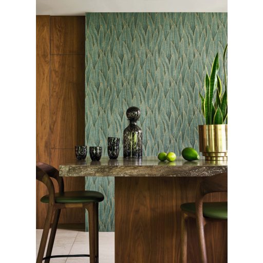 Szanzavéra lándzsa alakú levelei finom szemcsékkel kialakított mintarajzolattal erdőzöld mohazöld és arany/aranybarna tónus tapéta