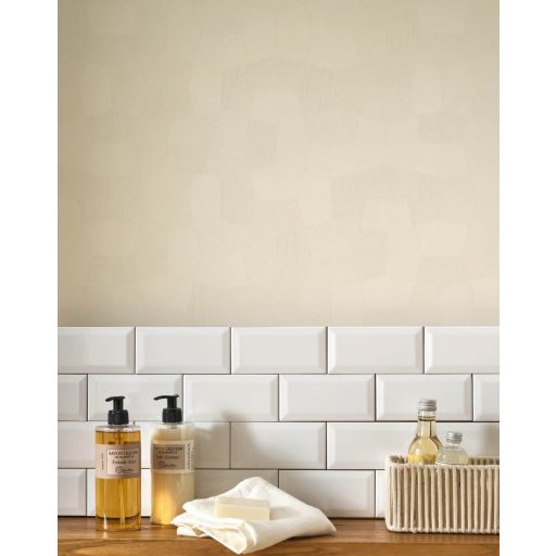 Holdtájak ihlette geometriai mintázat - szabálytalan alakzatok különböző irányú vonalak krétafehér krém és bézs tónus tapéta