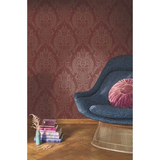 Barokk pompát modern eleganciával ötvöző damaszt mintázat vörösesbarna/operavörös és aranybarna tónus irizáló hatás tapéta